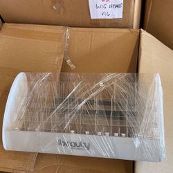 Plexiglass Makeup Holder
