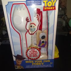 Brand New Toy Story Make Your Own Forky