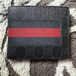Gucci Wallet (GG Supreme Web)