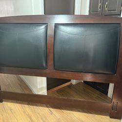 CABECERA KING SIZE Y BURO