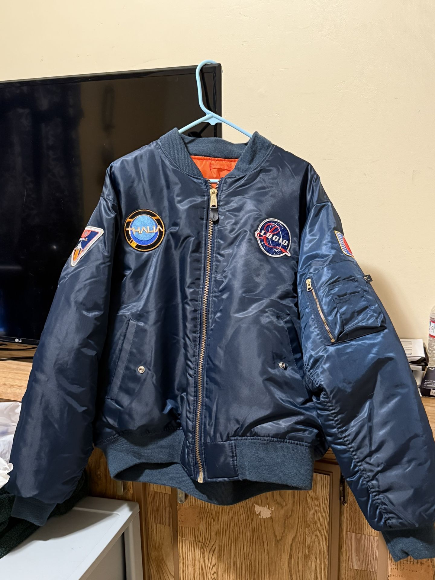 Logic bomber jacket 2016 The incredible true Story album