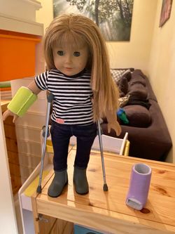 AMERICAN GIRL Cast & Crutches Accessories Set for 18" Dolls - See My Other Items 😃