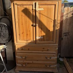 Pine Armour Wardbrobe