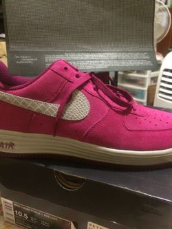 NIKE AIR FORCE 1 REFLECT