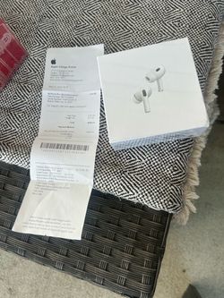 airpods pro gen2 brand new with receipt