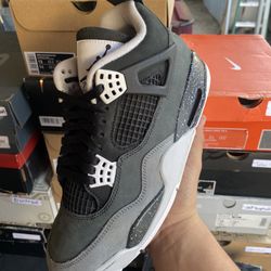 Jordan 4 Fear 