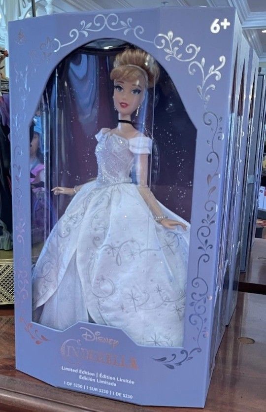 2025 Disney Parks Cinderella 75th Anniversary Limited Edition Doll NEW