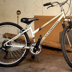 SCHWINN MOUNTAIN BIKE BICYCLE EXCELLENT CONDITION 