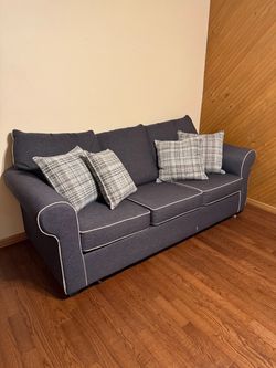 3 seat Sofa/Couch - Great condition