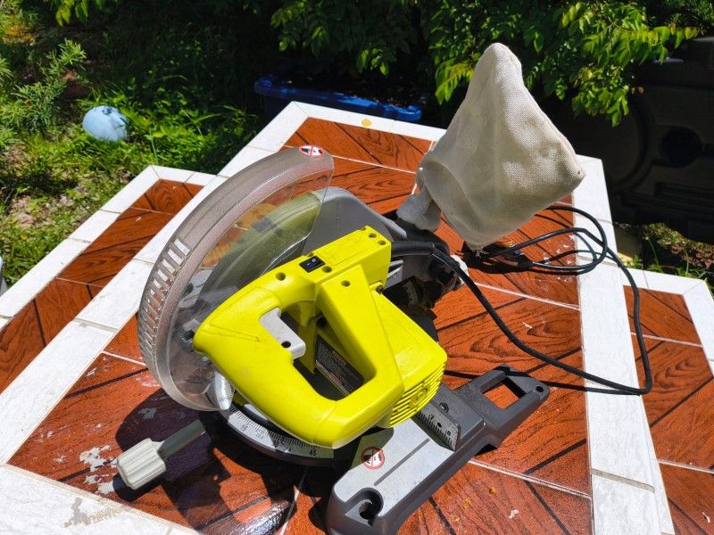 Ryobi Compound Saw