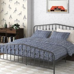 King Size Metal Bed 
