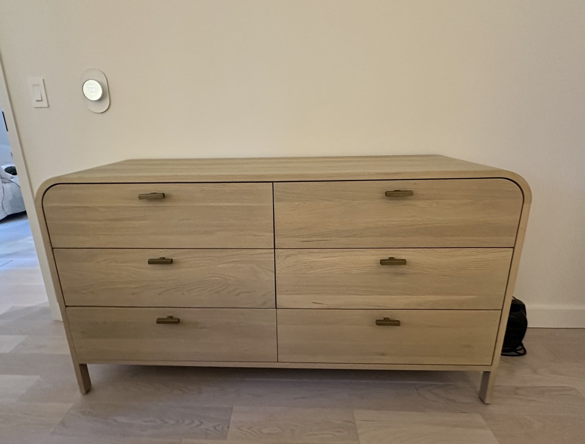 Brooke 6-Drawer Dresser - BRAND-NEW!