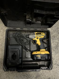 Dewalt Impact Driver Battery And charger 