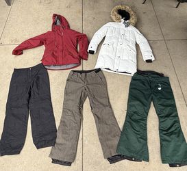 Women’s Size Medium Ski/ Snow Clothes. Winter Jackets Pants And Bibs 