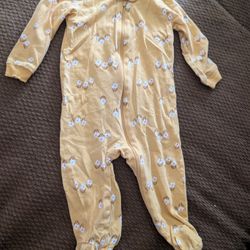 Baby yellow sleepsuit with feet