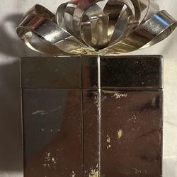 Gold jewelry gift box