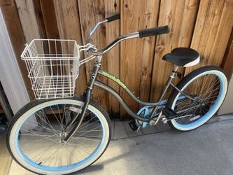 Cruiser Bike: Sun Bicycles Revolutions