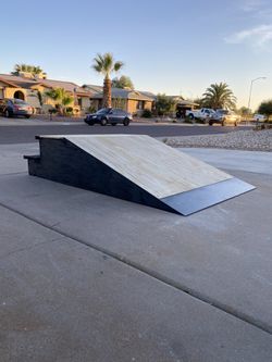 Custom skate ramps