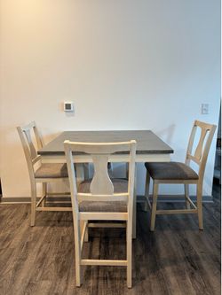 American furniture 5pc dining set