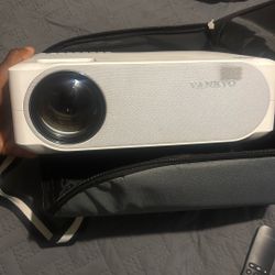 Vankyo Performance Projecter