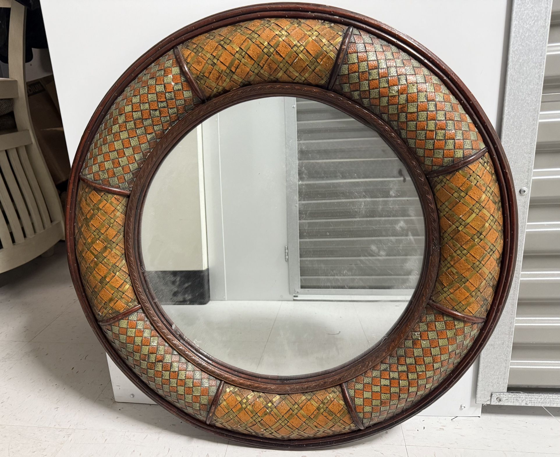 Round Mirror Wood Finish