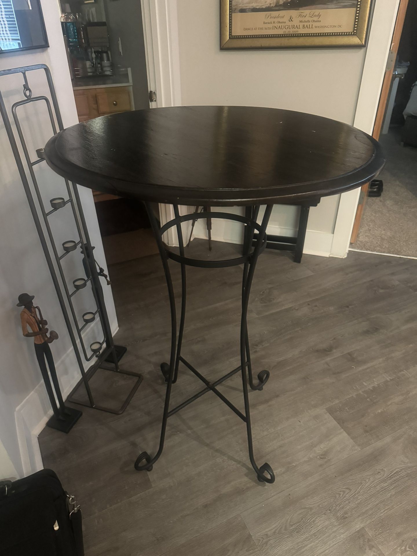 Tall table 