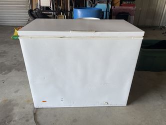 Deep Freezer “Frigidaire”