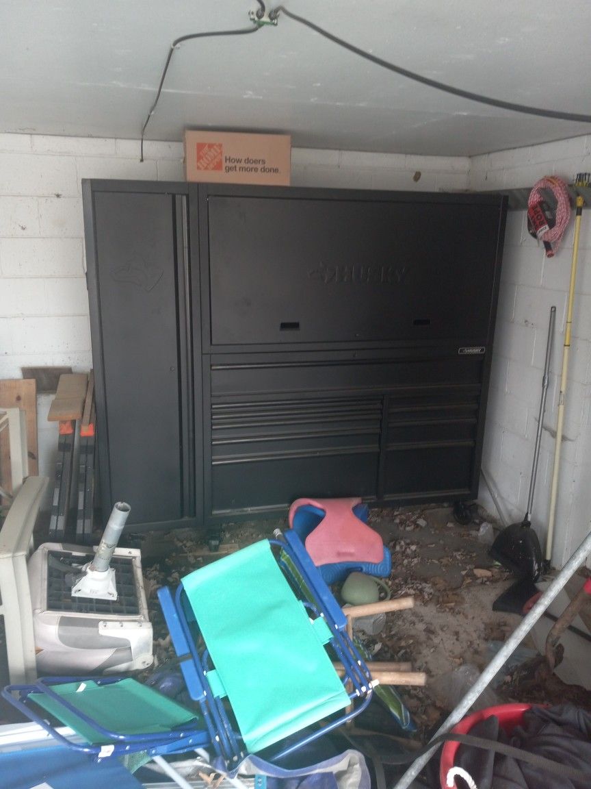 Husky 80 Inch 10 Drawer Tool Chest And Cabinet W Side Locker