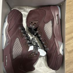 Jordan 5 Burgundy 