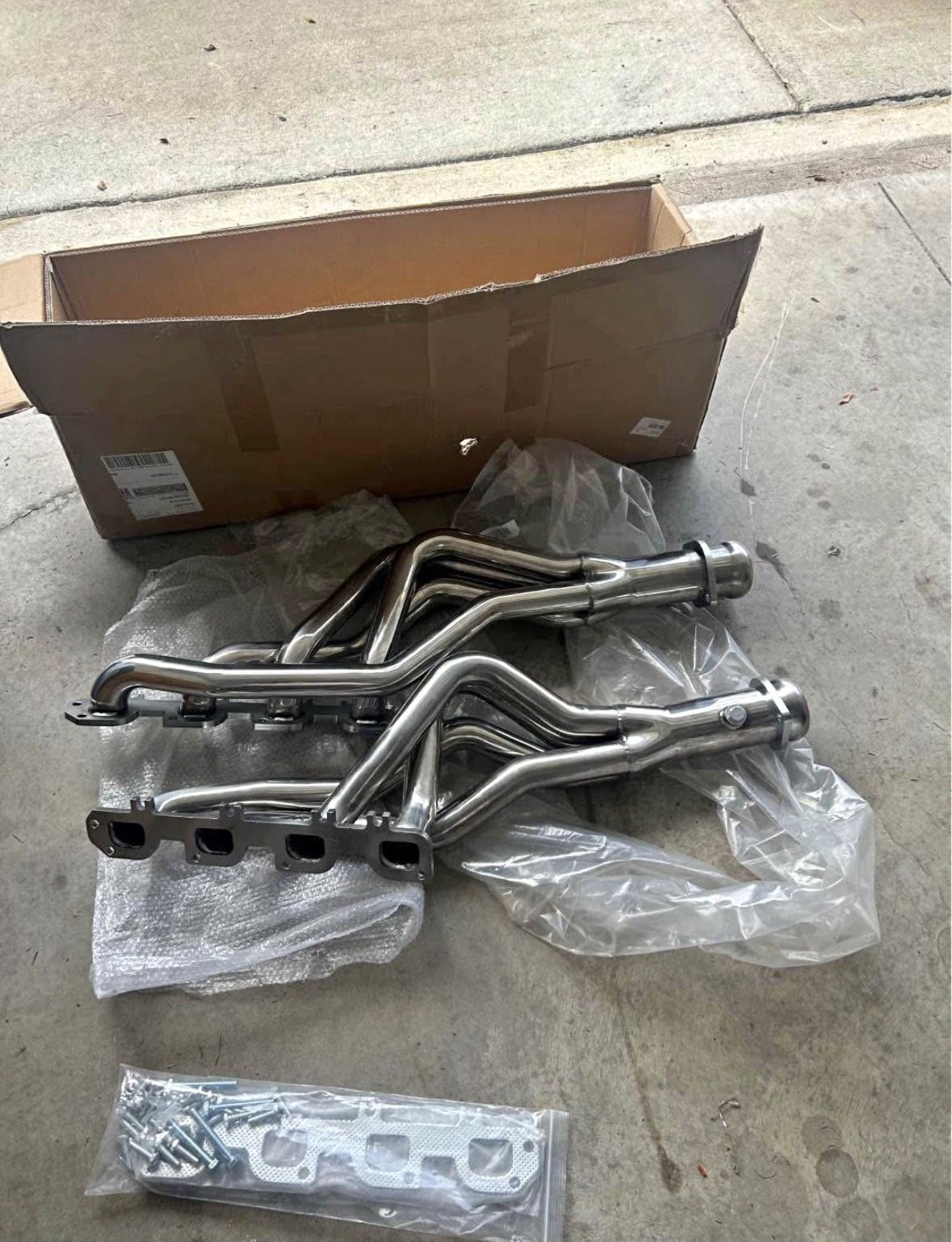 Headers for Charger/Chrysler/Challenger Hemi 5.7 