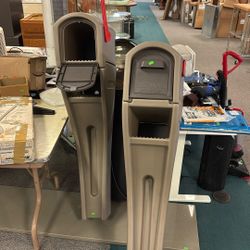 Mail Boxes 