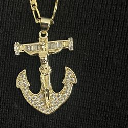 14kt Rope Necklace And Anchor Cross Of Ion Bonded Hold. 