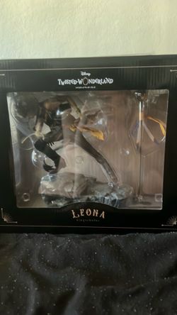 TWST Leona Kingscholar 1/8 Scale Figure