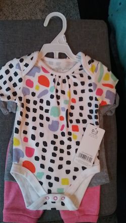 Brand new baby clothes 3 pieces