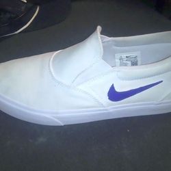 Nike Slip-on Size 9.5 $15