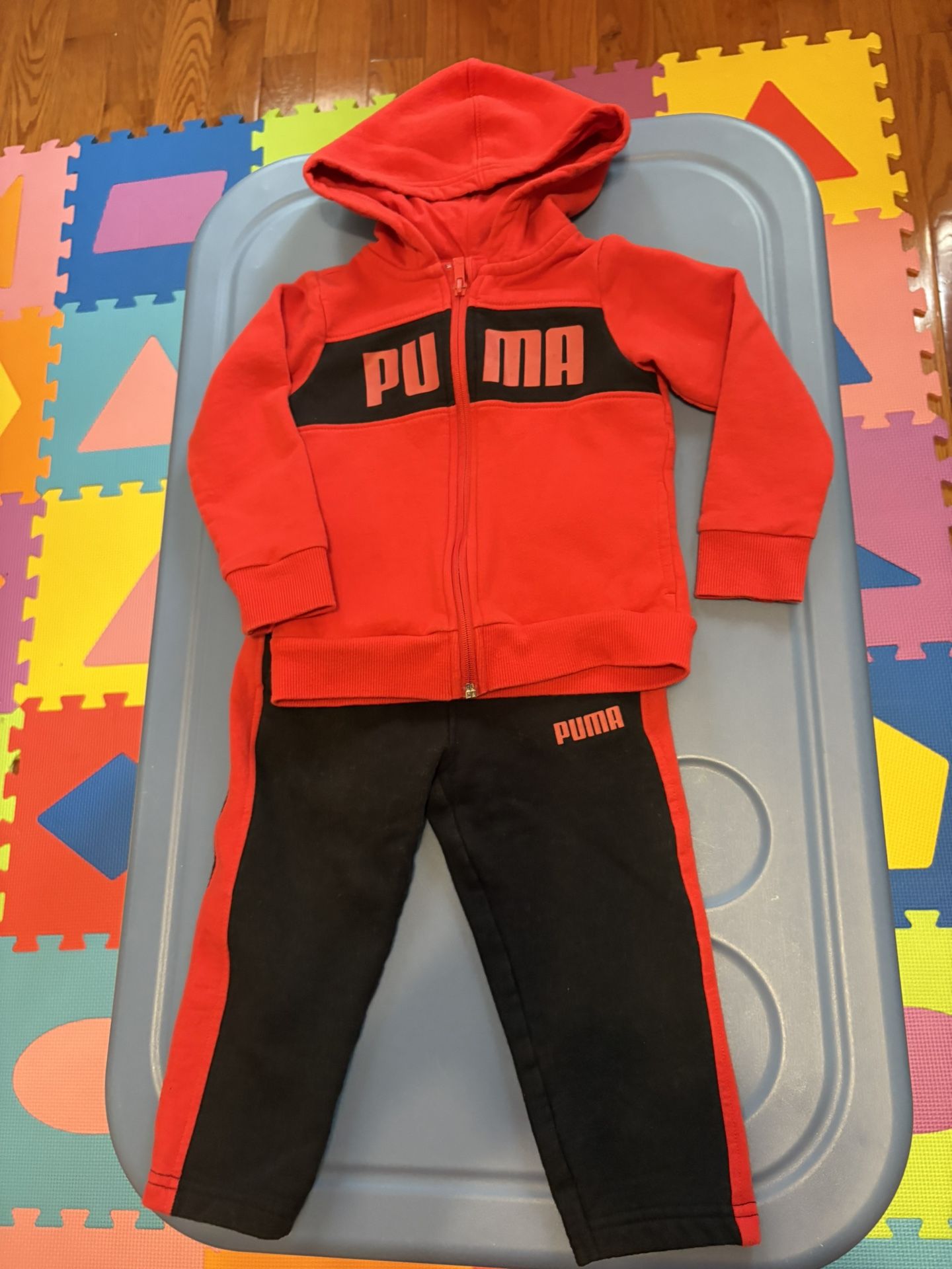PUMA Toddler Boy Girl 2-Piece Outfit Red With Hoodie And Sweatpants Size 2T