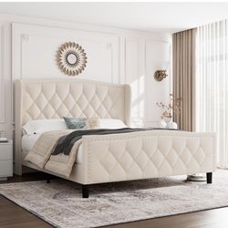 Queen Tufted Velvet Cream Bed Frame 