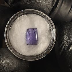 2.2 carat natural Tanzanite in display