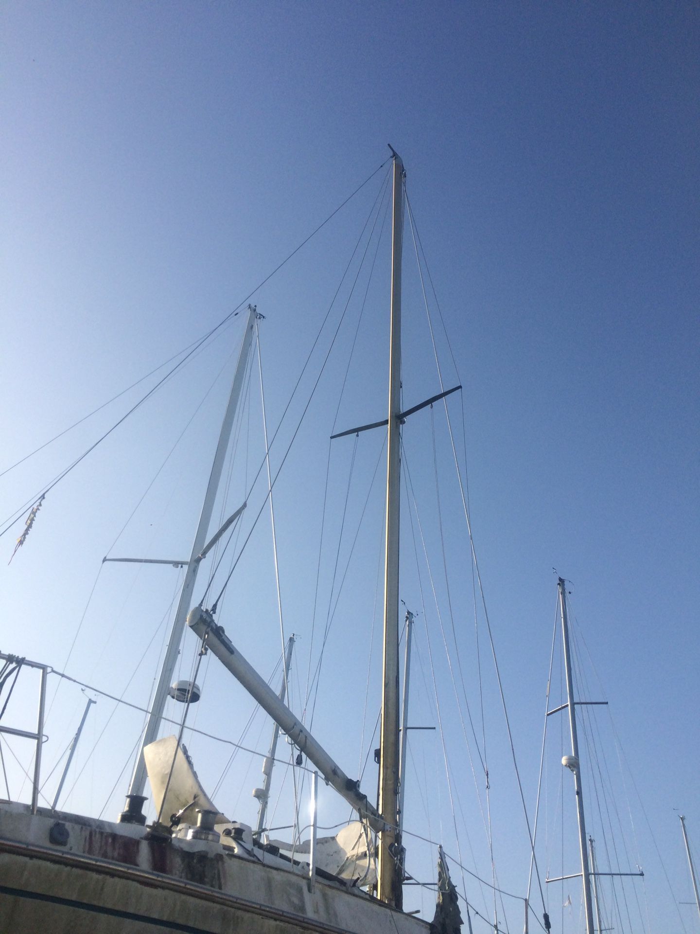 Sailboat mast