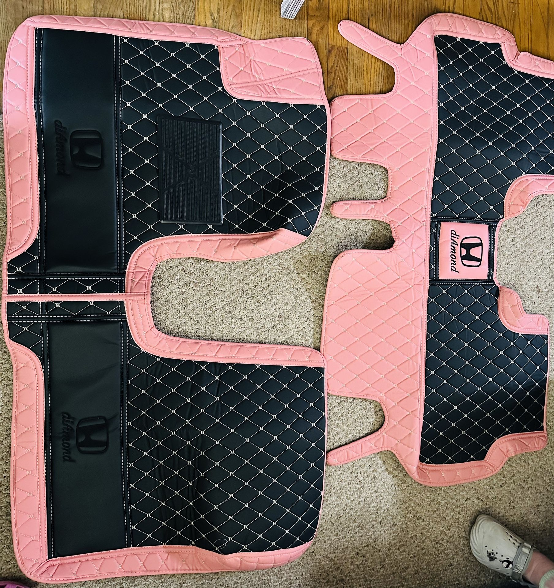 Brand New Custom Fit HONDA CRV Floor Mats