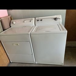 Good Working Washer And Dryer Electric On Very Good Working Condiciones 
