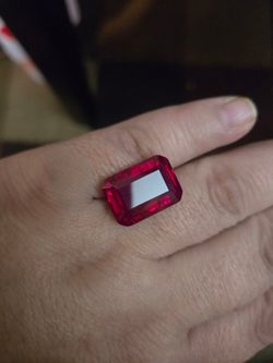 21 carat certified red ruby!!! Lab Grown STUNNING 'pigeon blood'