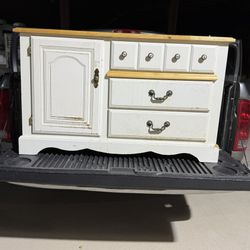 🎁WHITE COLOR DRESSER/3 DRAWER 50” X 16” X 30”🎁