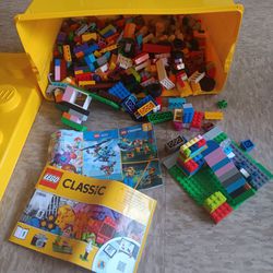 FREE BOX LEGOS  GRATIS