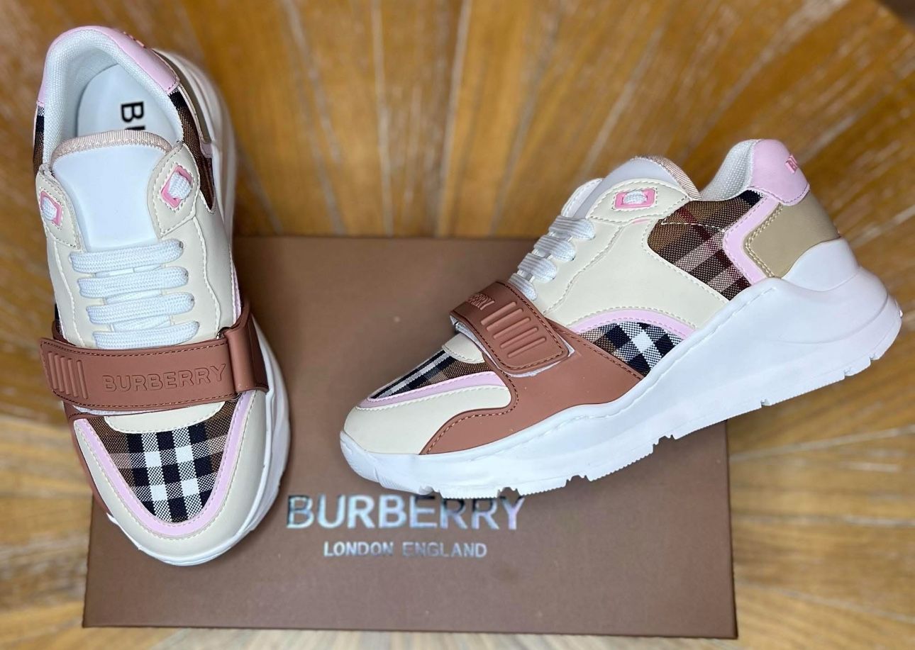 Burberry Women