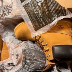 Women’s Timberlands 
