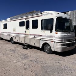 1995 Bounder Motor Home 