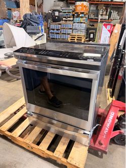 GE Profile 30" 5.3 cu. ft. INDUCTION Slide-in Range with Convection, No Preheat Air Fry, WiFi