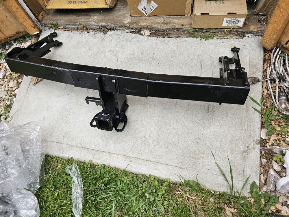 Nautilus Lincoln 2024-2025 Trailer Hitch