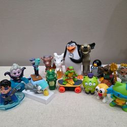 🧸 Mixed Character Mini Figures Bundle – $5